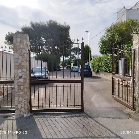 Alle Volte Petite Maison Nocleg ze śniadaniem Giovinazzo